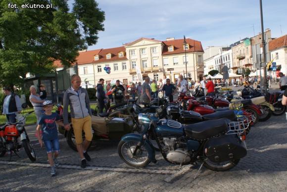 Bibeloty, pamiątki historyczne i rękodzieło. Zapraszamy do Płocka