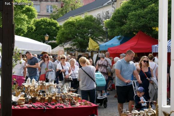 Bibeloty, pamiątki historyczne i rękodzieło. Zapraszamy do Płocka