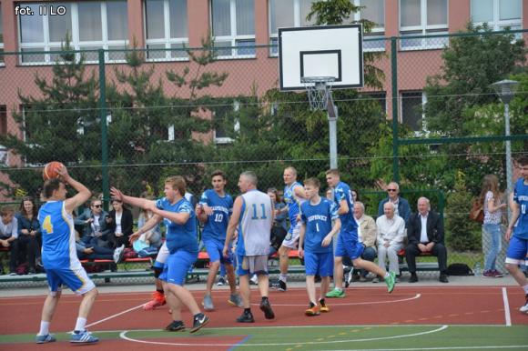 Profesor Truściński patronem obiektu sportowego w Kasprowiczu
