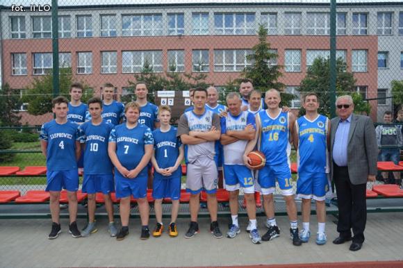 Profesor Truściński patronem obiektu sportowego w Kasprowiczu