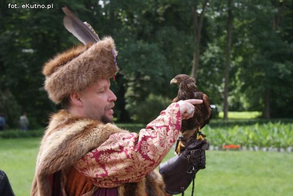 Zabawy na Zamku w Oporowie