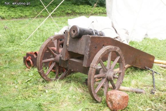 Zabawy na Zamku w Oporowie