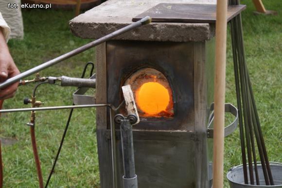 Zabawy na Zamku w Oporowie