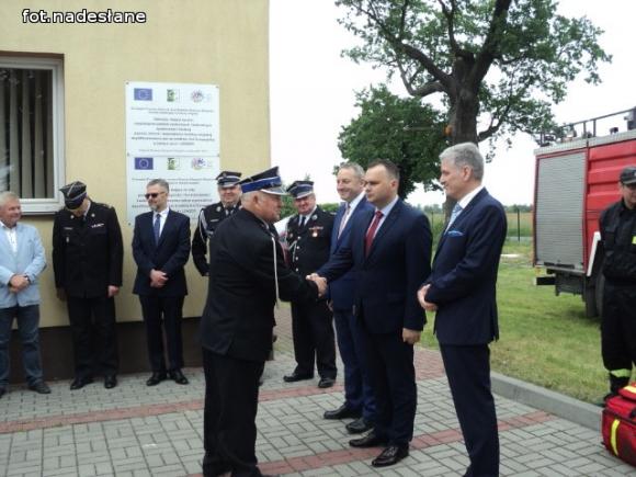 Kasa Rolniczego Ubezpieczenia Społecznego ufundowała torbę ratownictwa przedlekarskiego OSP w Komadzynie
