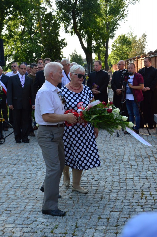 Cześć i chwała bohaterom Powstania Warszawskiego