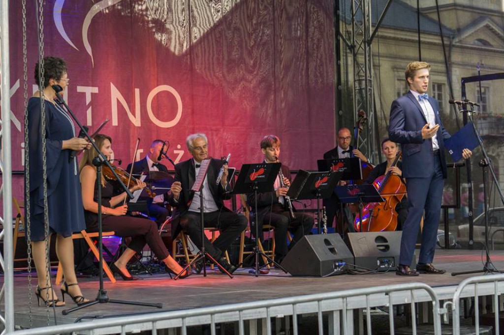 Koncert plenerowy w Kutnie