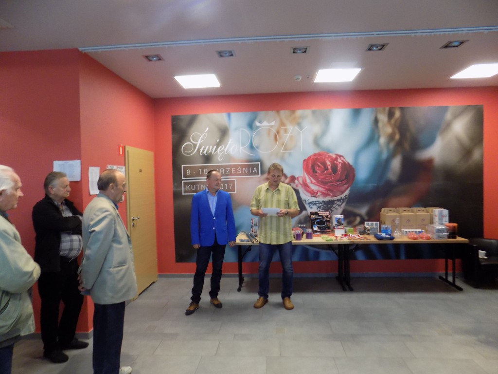 Turniej brydżowy w Mieście Róż