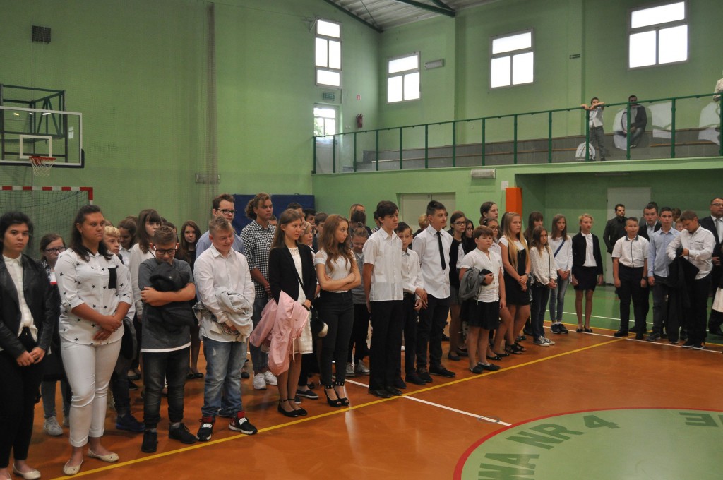 Pierwszy dzwonek w Czwórce