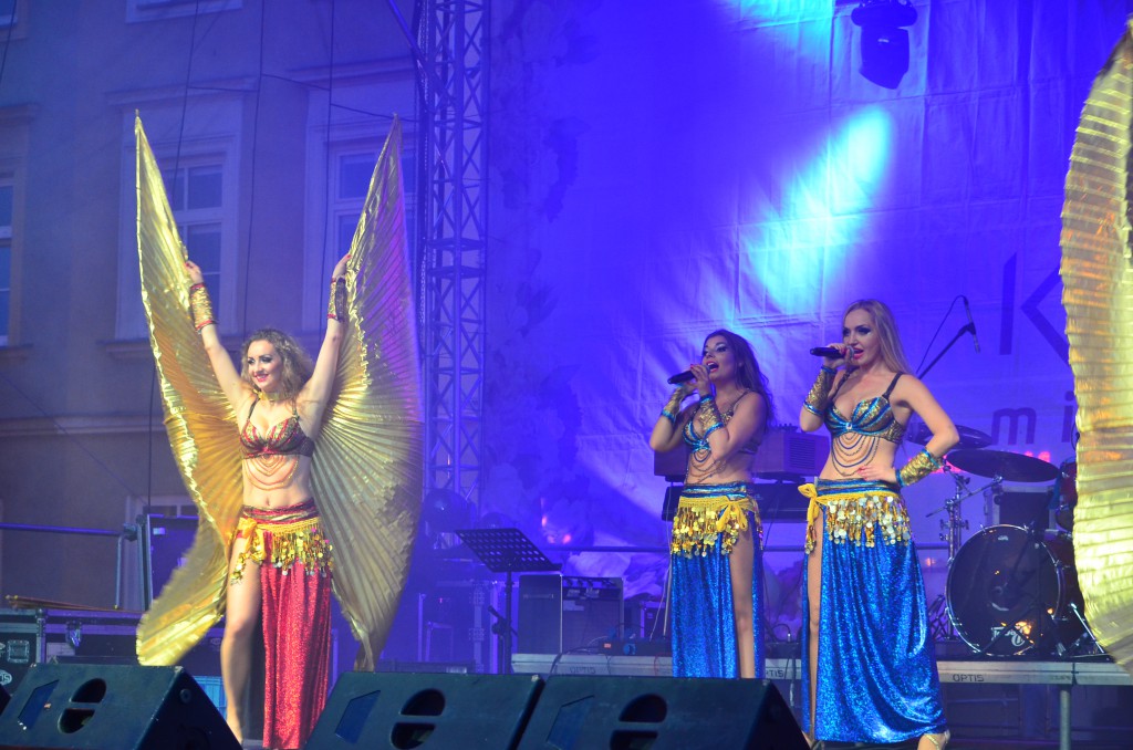 MARAQUJA MUSIC & DANCE SHOW