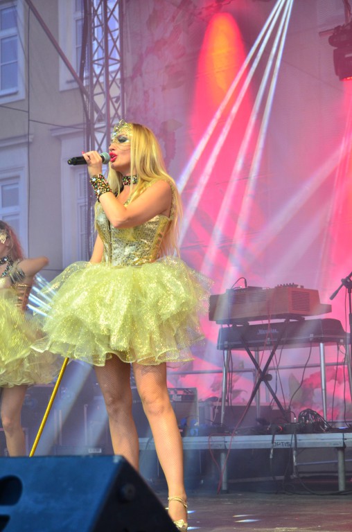 MARAQUJA MUSIC & DANCE SHOW
