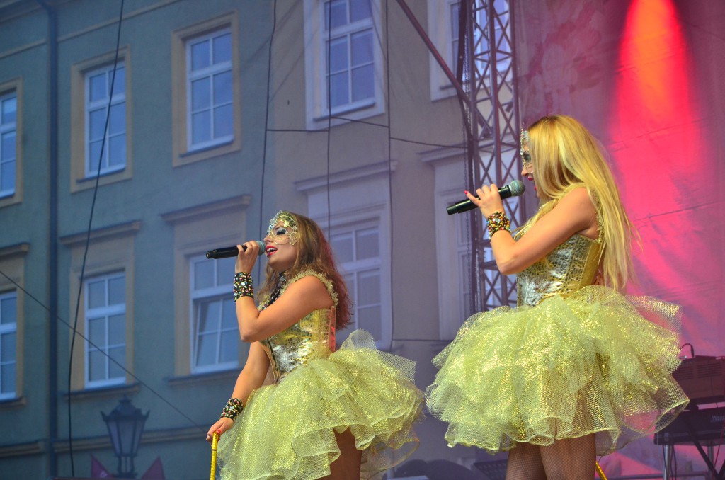 MARAQUJA MUSIC & DANCE SHOW