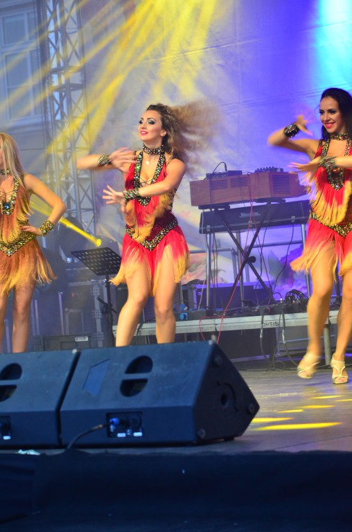 MARAQUJA MUSIC & DANCE SHOW