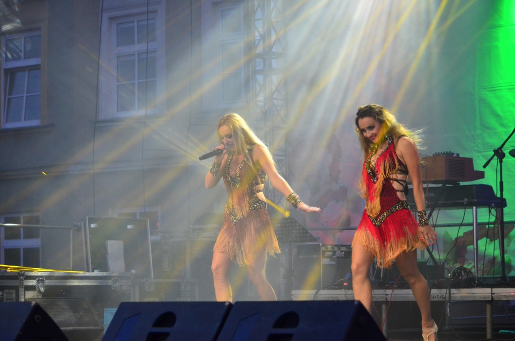 MARAQUJA MUSIC & DANCE SHOW