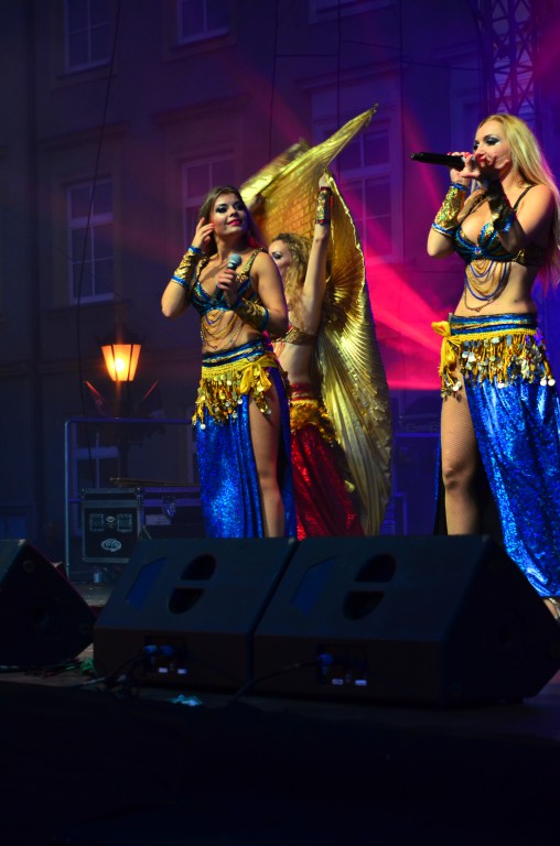 MARAQUJA MUSIC & DANCE SHOW