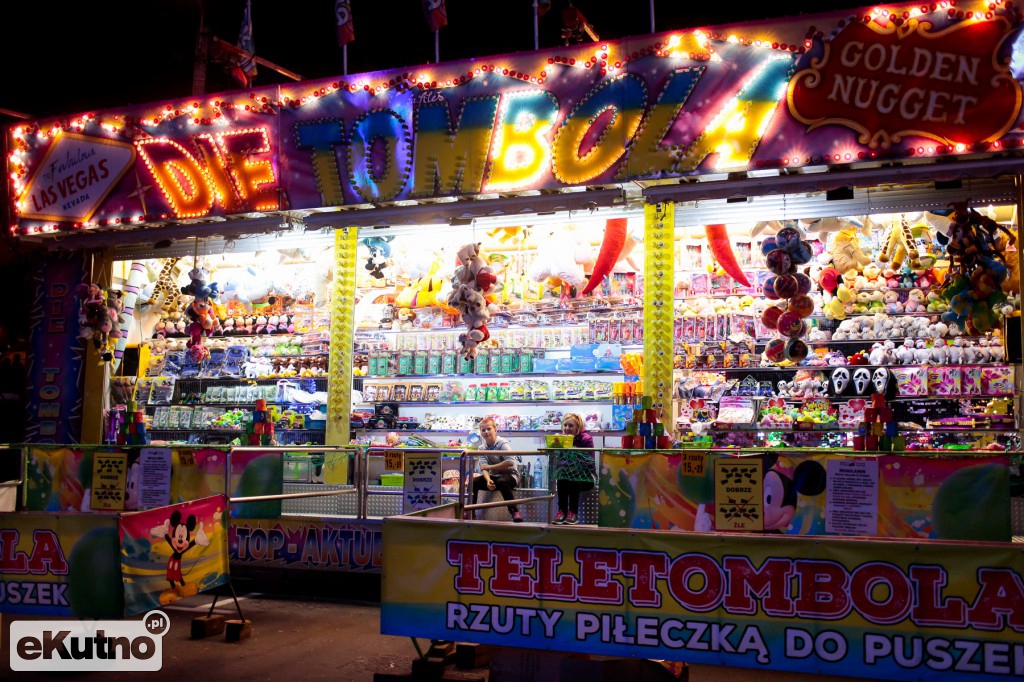 Lunapark by night