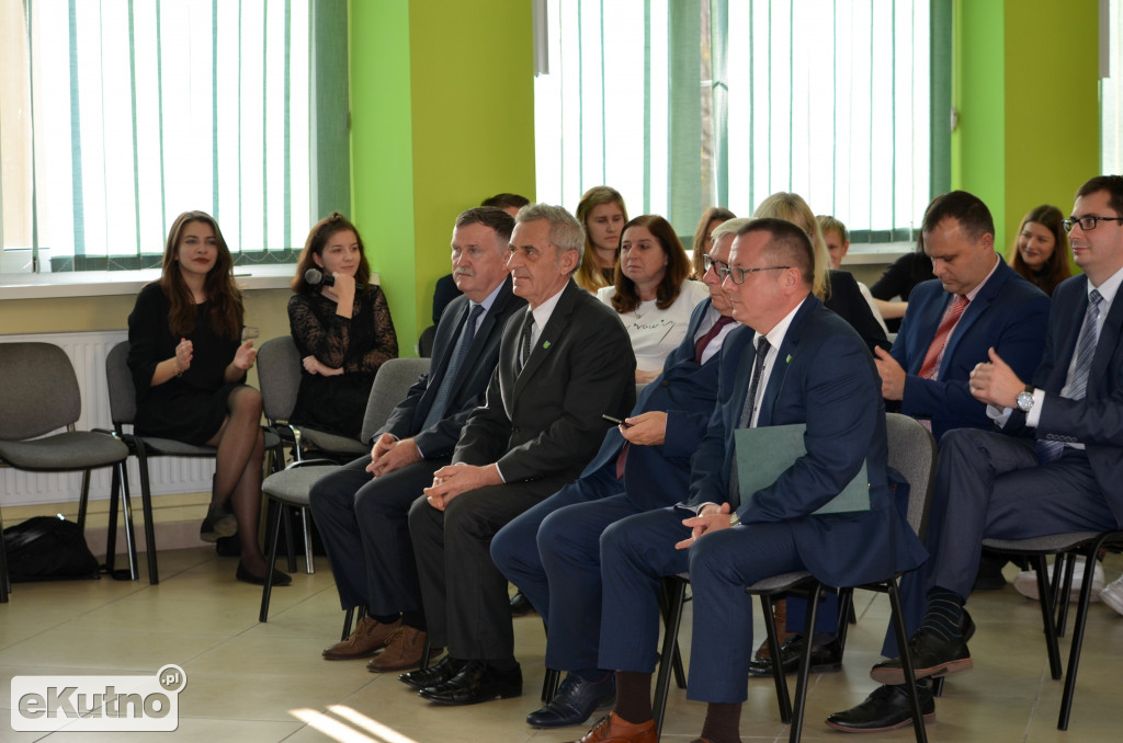 Nagrody starosty dla nauczycieli