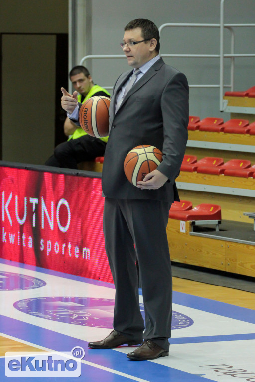 Cztery punkty przewagi gości