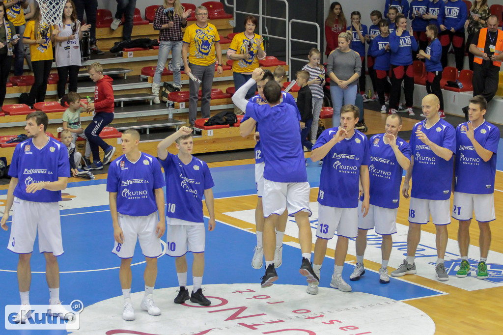 Cztery punkty przewagi gości