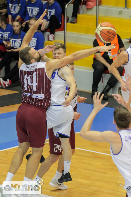 Cztery punkty przewagi gości