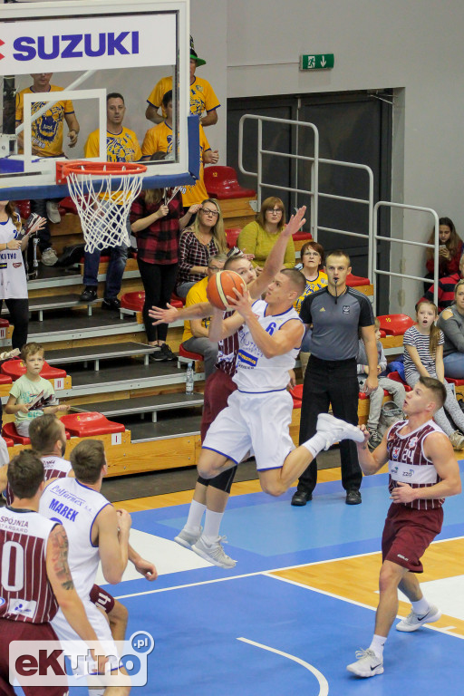 Cztery punkty przewagi gości