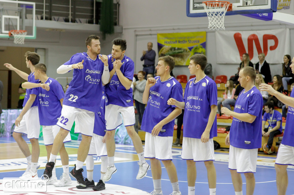 Polfarmex Kutno - Siarka Tarnobrzeg:  82-76.
