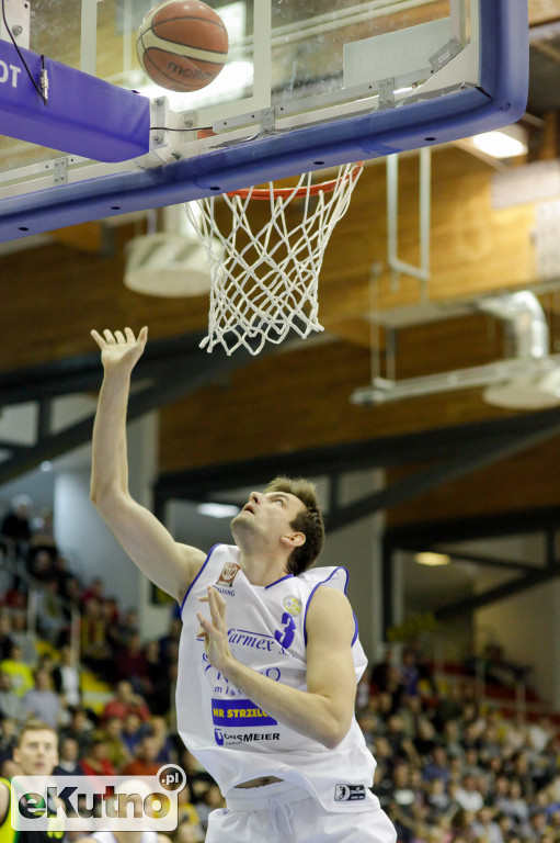 Polfarmex Kutno - Siarka Tarnobrzeg:  82-76.