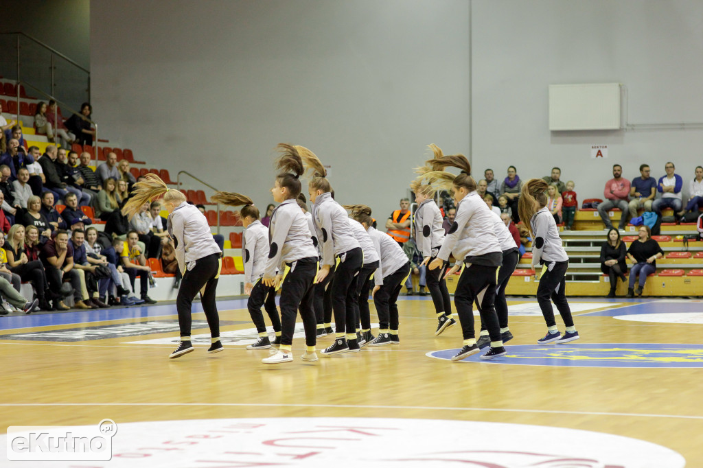 Polfarmex Kutno - Siarka Tarnobrzeg:  82-76.