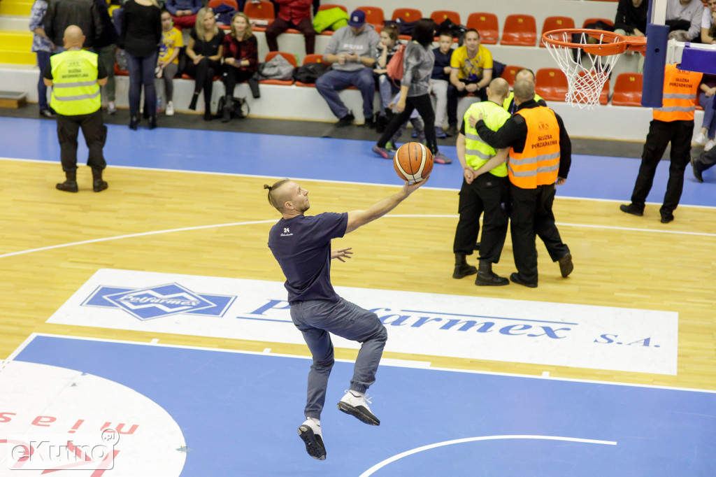 Polfarmex Kutno - Siarka Tarnobrzeg:  82-76.