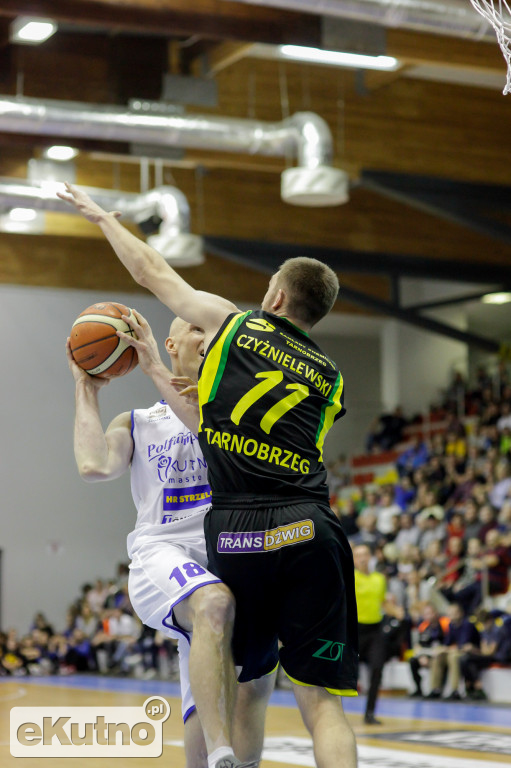 Polfarmex Kutno - Siarka Tarnobrzeg:  82-76.