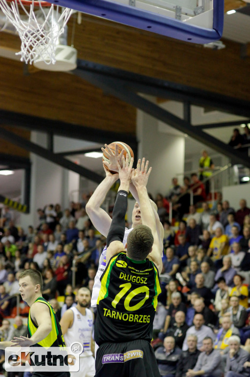 Polfarmex Kutno - Siarka Tarnobrzeg:  82-76.