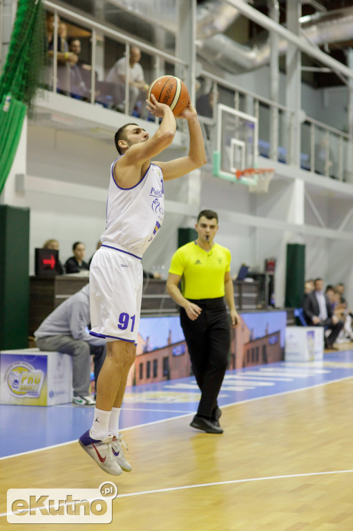 Polfarmex Kutno - Siarka Tarnobrzeg:  82-76.