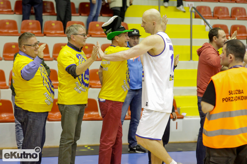 Polfarmex Kutno - Siarka Tarnobrzeg:  82-76.