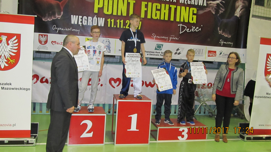 Zawodnicy MDK i Alex Kutno na podium