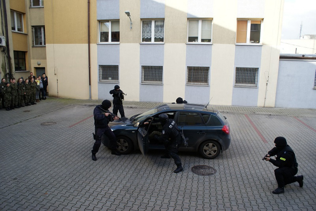 Dni otwarte na komendzie Policji