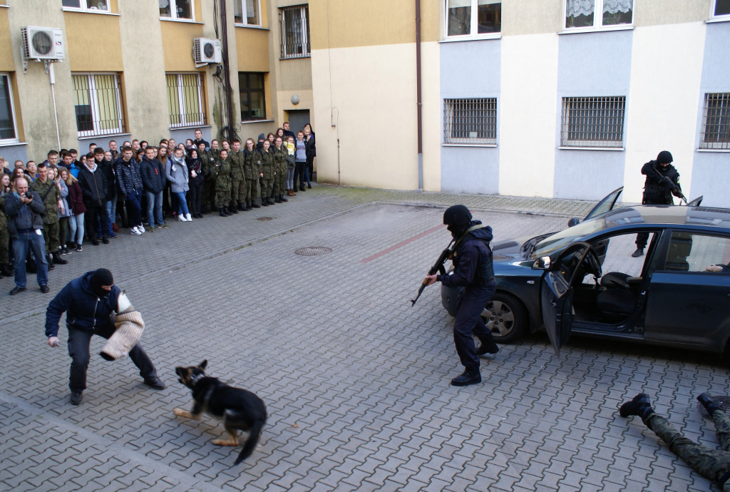 Dni otwarte na komendzie Policji