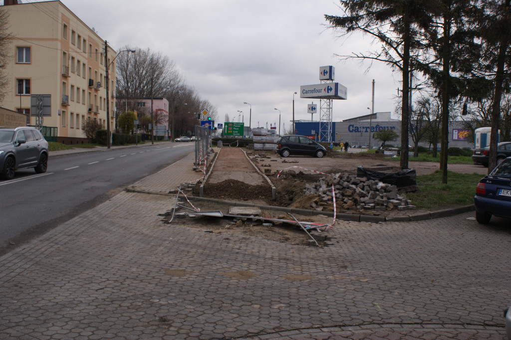 Droga dla rowerów na Oporowskiej