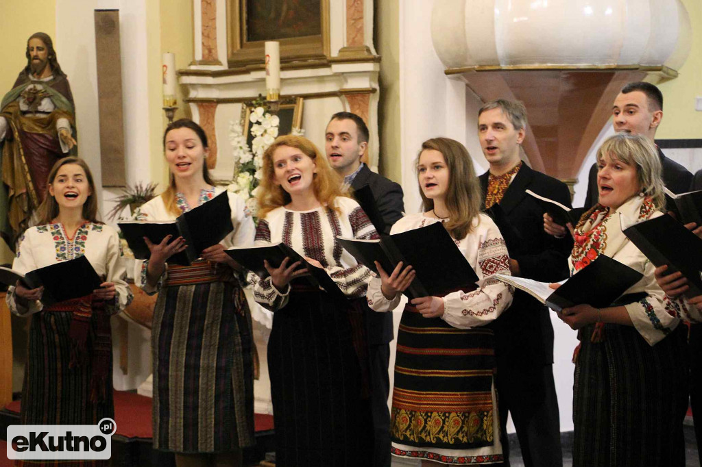 Chór Aksios w Krośniewicach