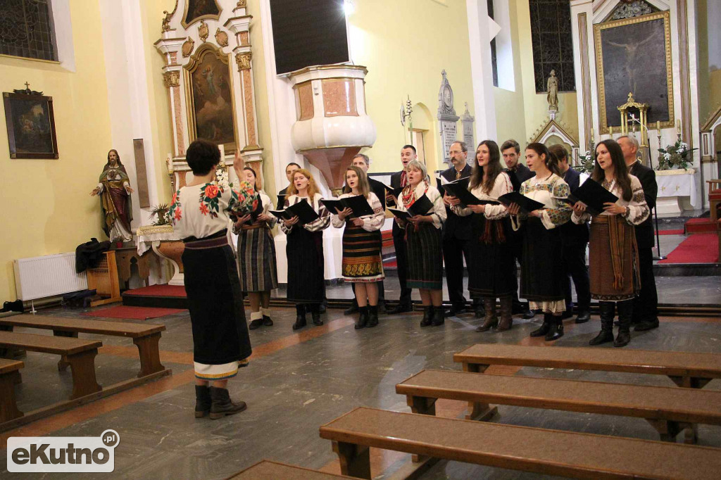 Chór Aksios w Krośniewicach