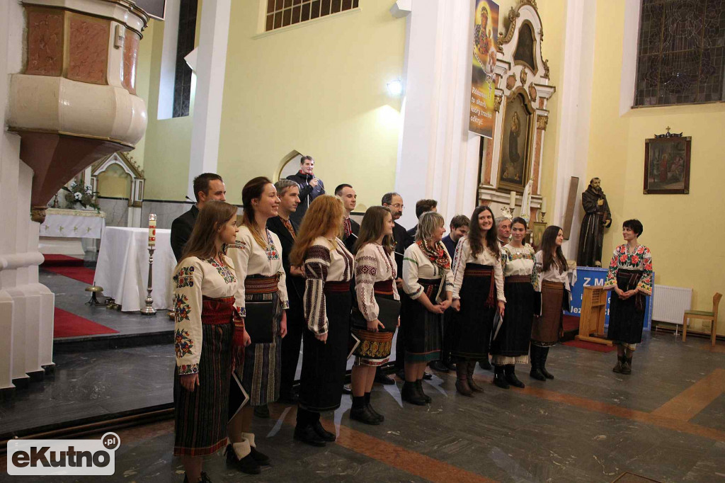 Chór Aksios w Krośniewicach