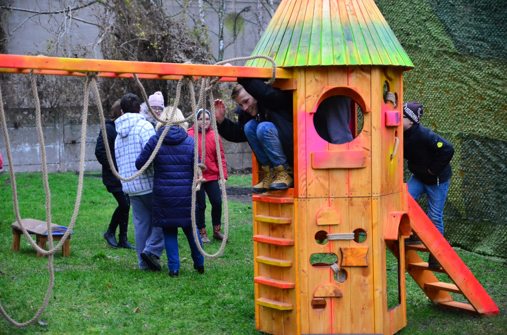 Plac zabaw na Przemysłowej