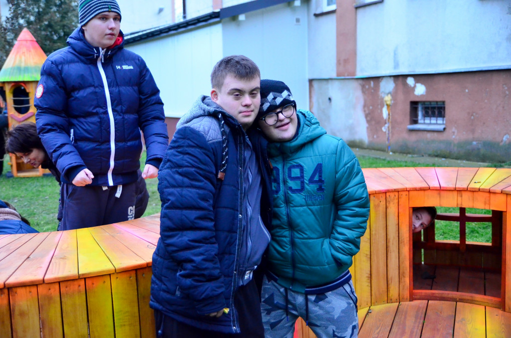 Plac zabaw na Przemysłowej