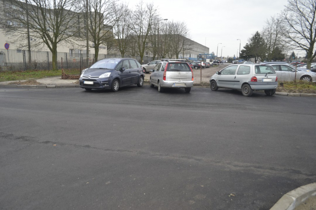 Parking przy szpitalu