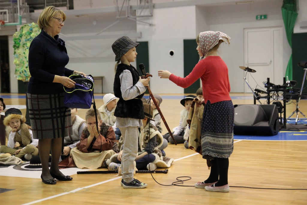 Kolędowanie w SP nr 9