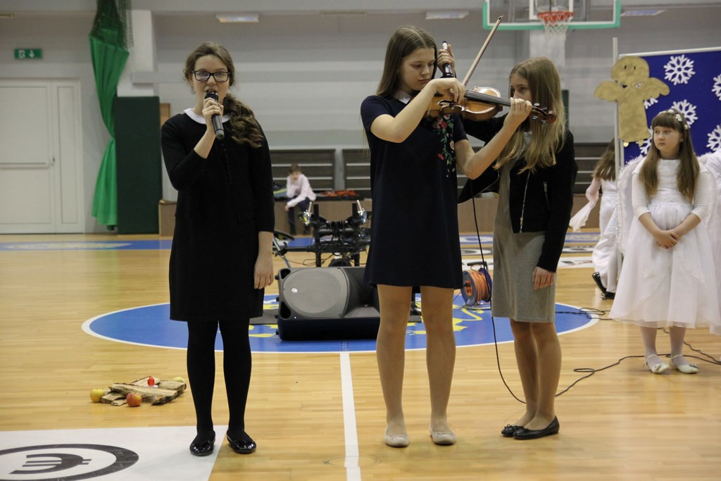 Kolędowanie w SP nr 9