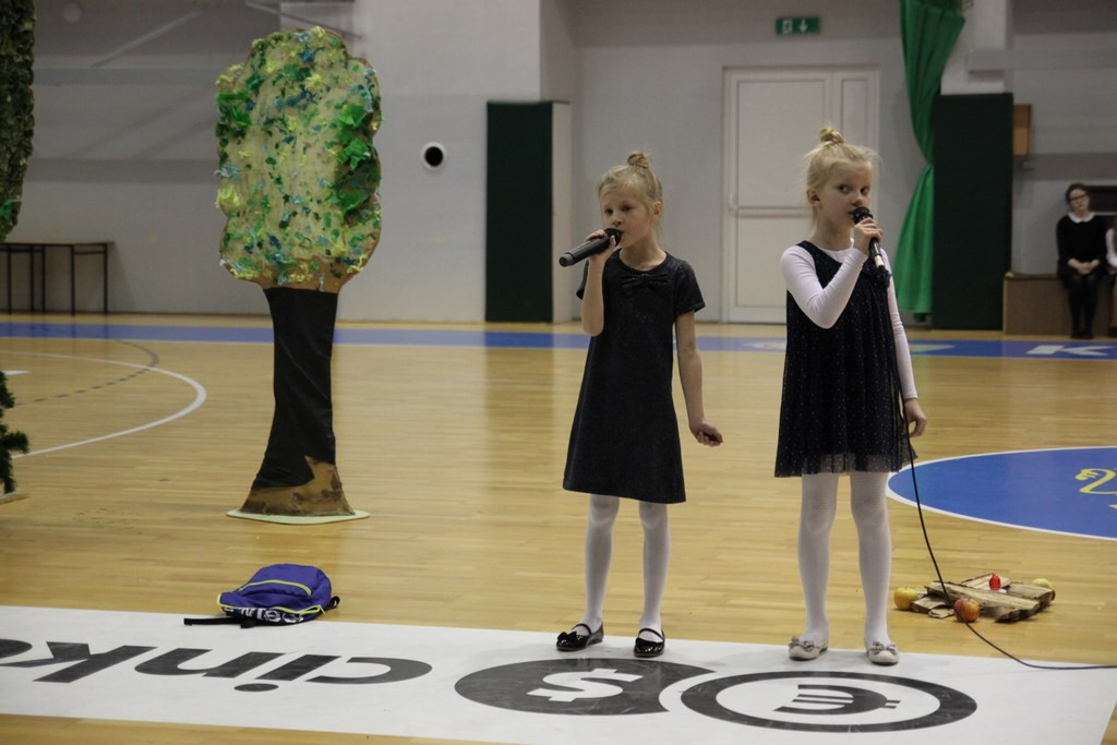 Kolędowanie w SP nr 9