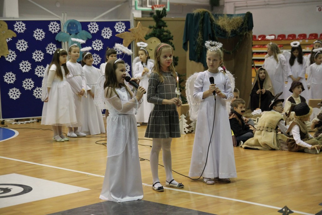Kolędowanie w SP nr 9