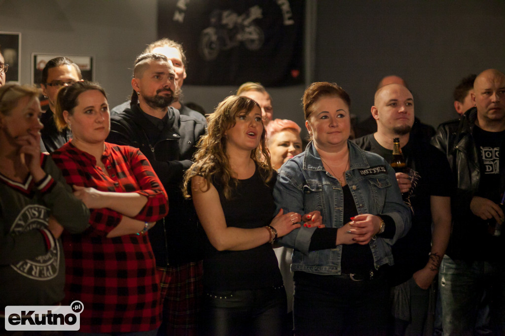 Xedom - kapitalny koncert debiutującego zespołu w MOTO PUB Garage.