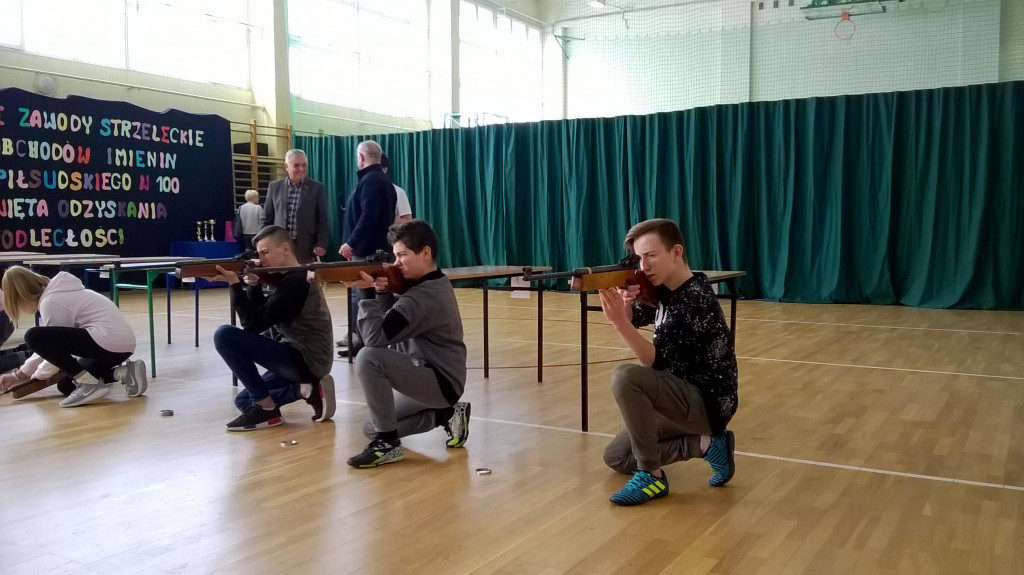 Strzelanie w Dwójce