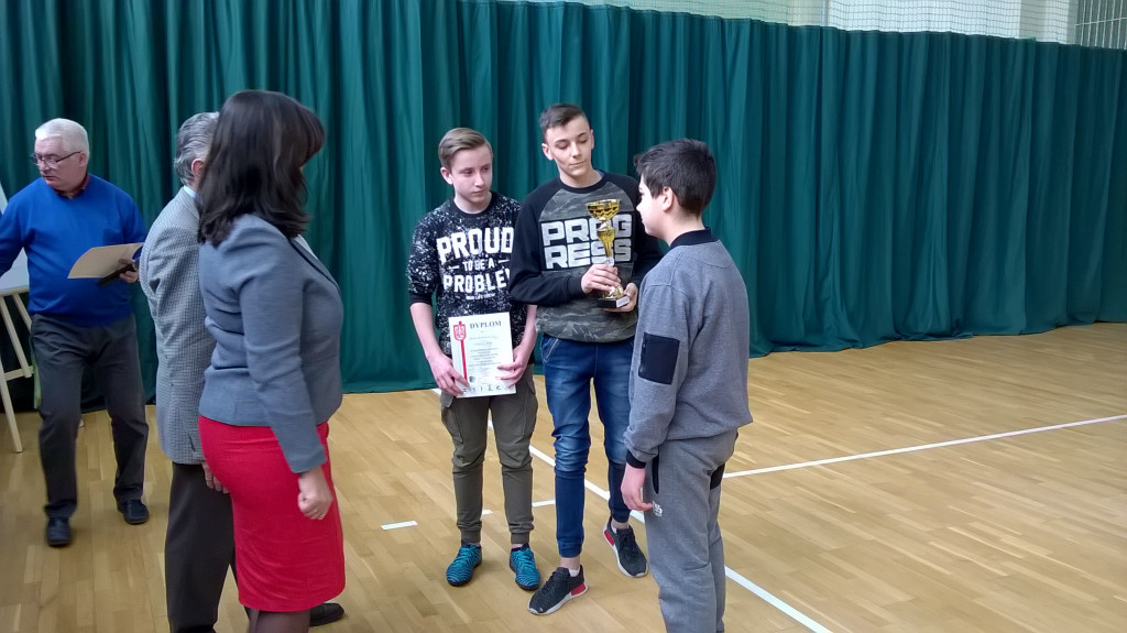 Strzelanie w Dwójce