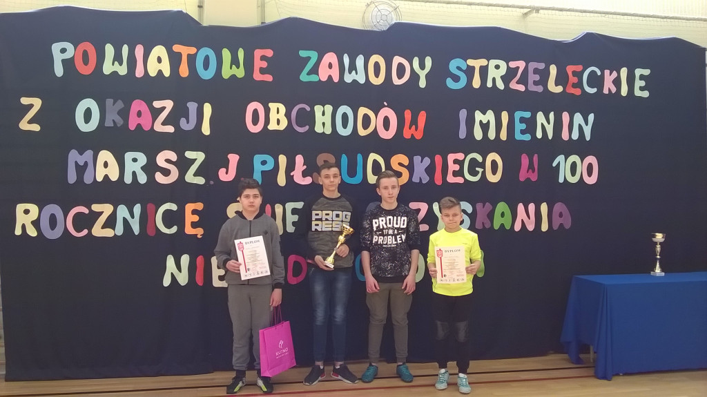 Strzelanie w Dwójce